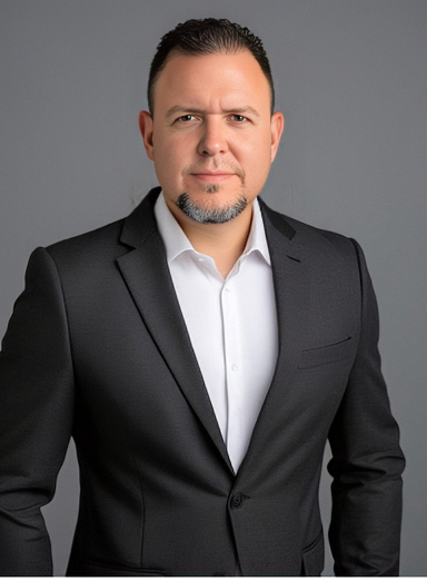Wilberto Robles, Founder and President of ROW Consulting
